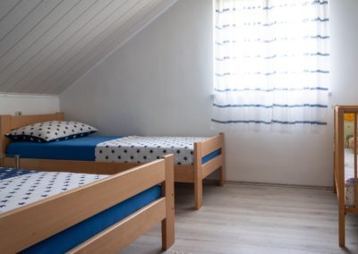 apartmani-kremzar-potkrovlje-gorski-kotar-lokve